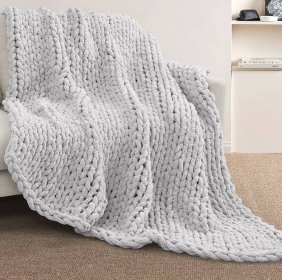 White 2 Piece Bordered Box 100% Polyester Bath Mat Set