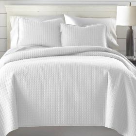 Full/Queen Lightweight White Ultra Soft 3-Piece Microfiber Quilt Set