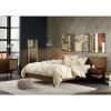 king Bed with 2 nighstand